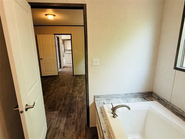 $152,900 | 3005 Elmwood Drive, Granbury, TX 76048