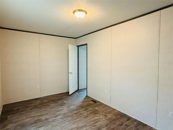 $152,900 | 3005 Elmwood Drive, Granbury, TX 76048
