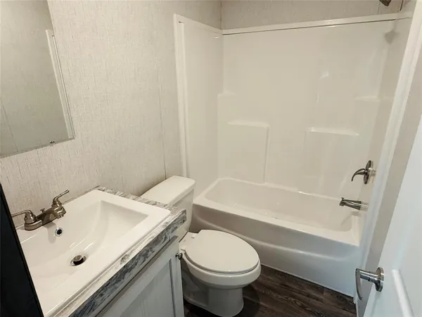 $152,900 | 3005 Elmwood Drive, Granbury, TX 76048