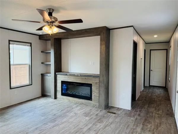 $152,900 | 3005 Elmwood Drive, Granbury, TX 76048