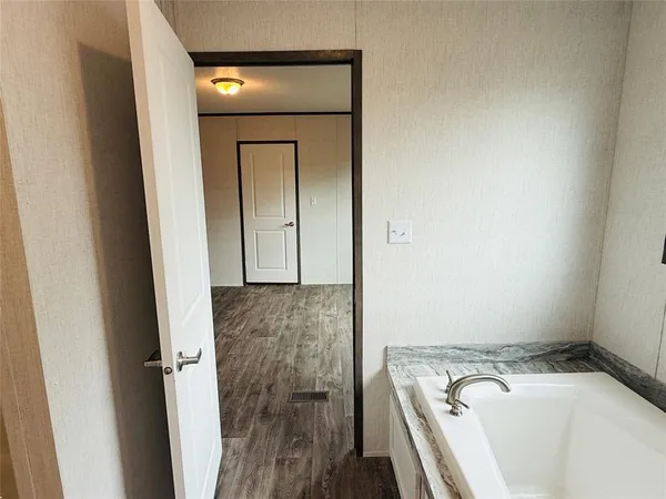$152,900 | 3005 Elmwood Drive, Granbury, TX 76048