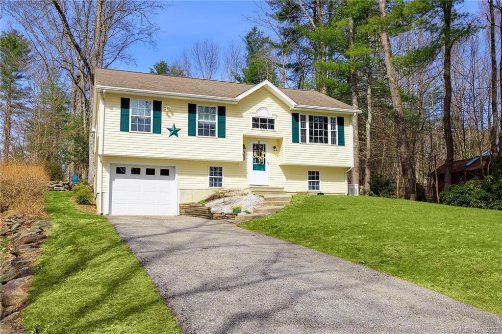 23 Walnut Road Woodstock, CT 06282 - Photo 1 of 1 Gallery Image 1