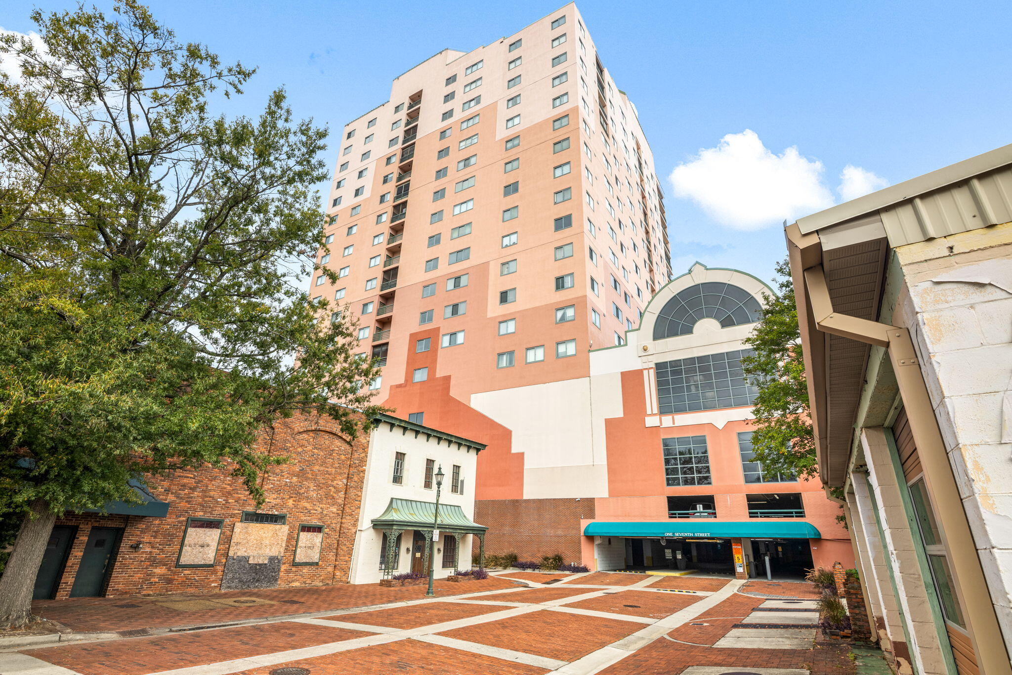 1 7th Street, Unit 805 Augusta, GA 30901 - Photo 8 of 66 8-web-or-mls-1 7th Street-50