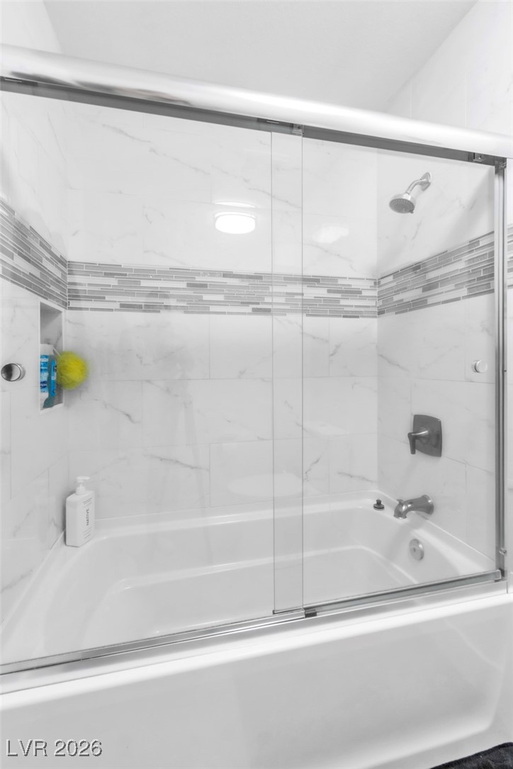 8460 West Ann Road Las Vegas, NV 89149 - Photo 35 of 74 Jack and Jill Bathroom