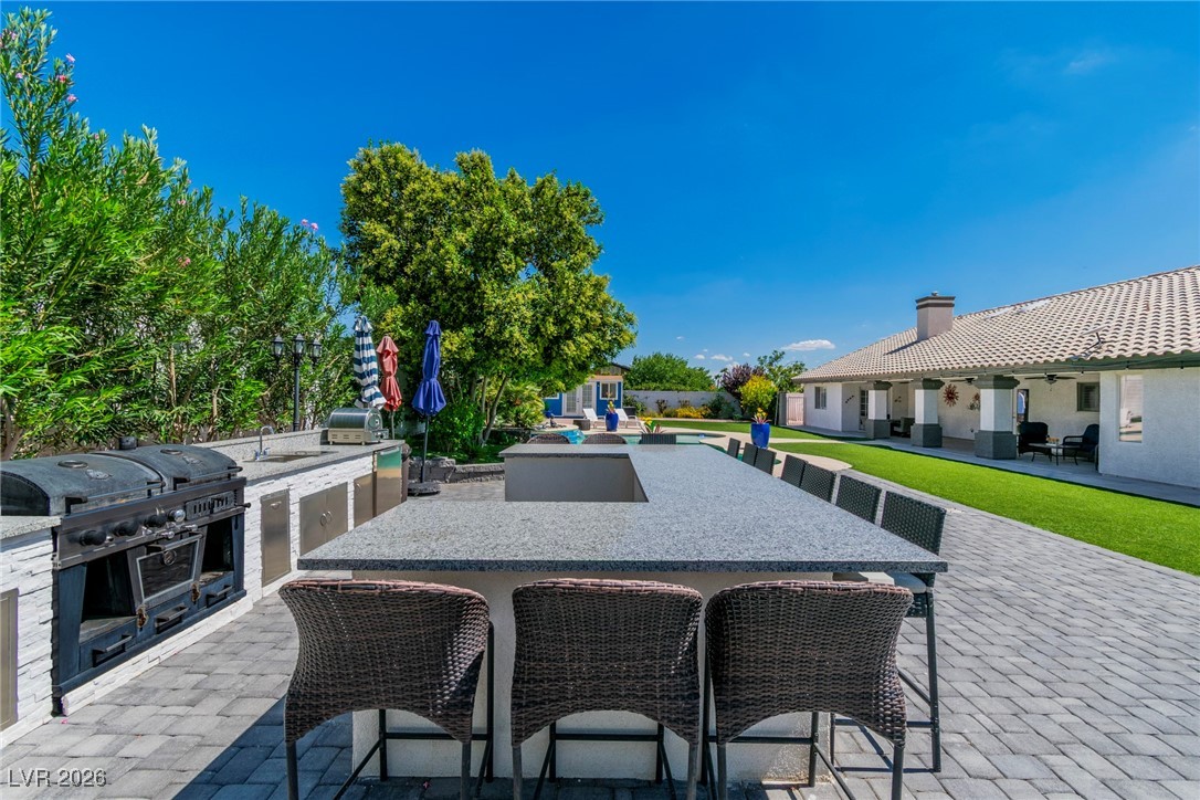 8460 West Ann Road Las Vegas, NV 89149 - Photo 41 of 74 Custom outdoor kitchen