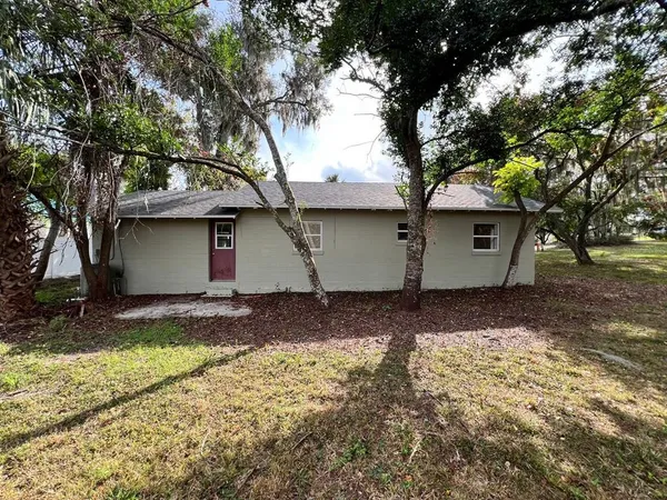 $1,700 | 107 Oakland Drive, DeLand, FL 32720