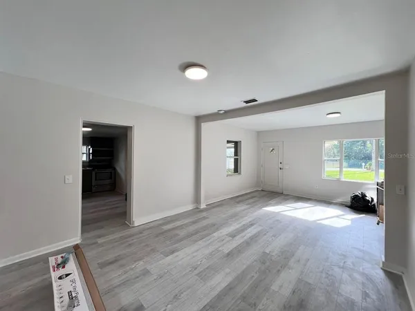 $1,700 | 107 Oakland Drive, DeLand, FL 32720