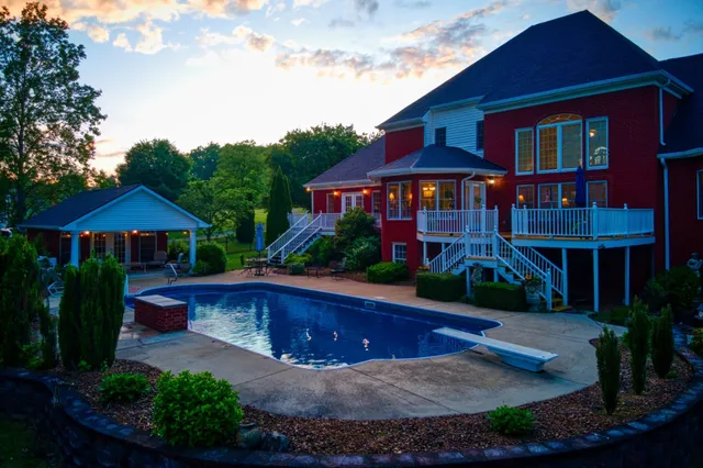 $1,199,900 | 2025 Grandview Drive, Greenbrier, TN 37073