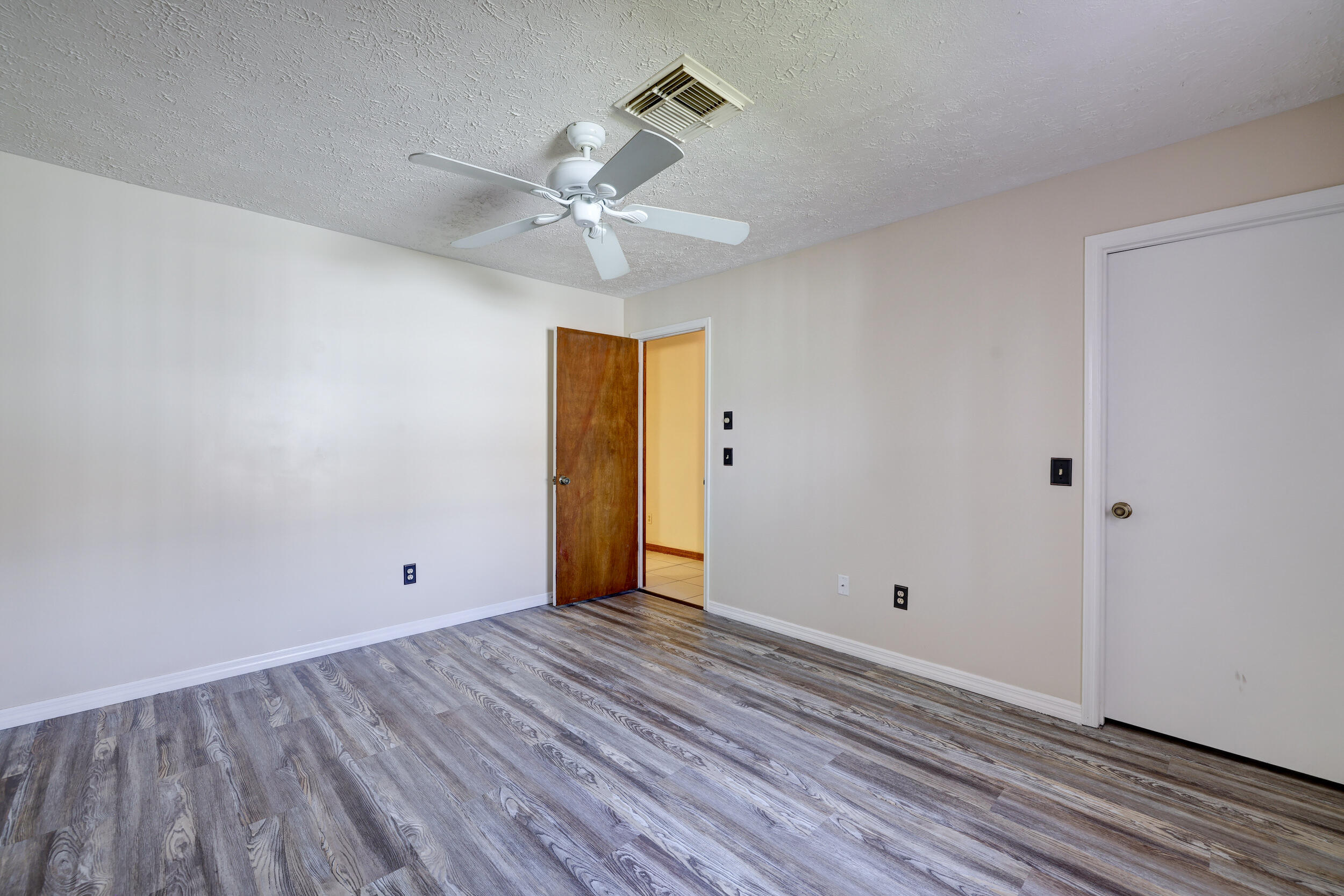 2630 Southwest Ace Road Port St. Lucie, FL 34953 - Photo 22 of 31 22_632a0441_2_3_4_5