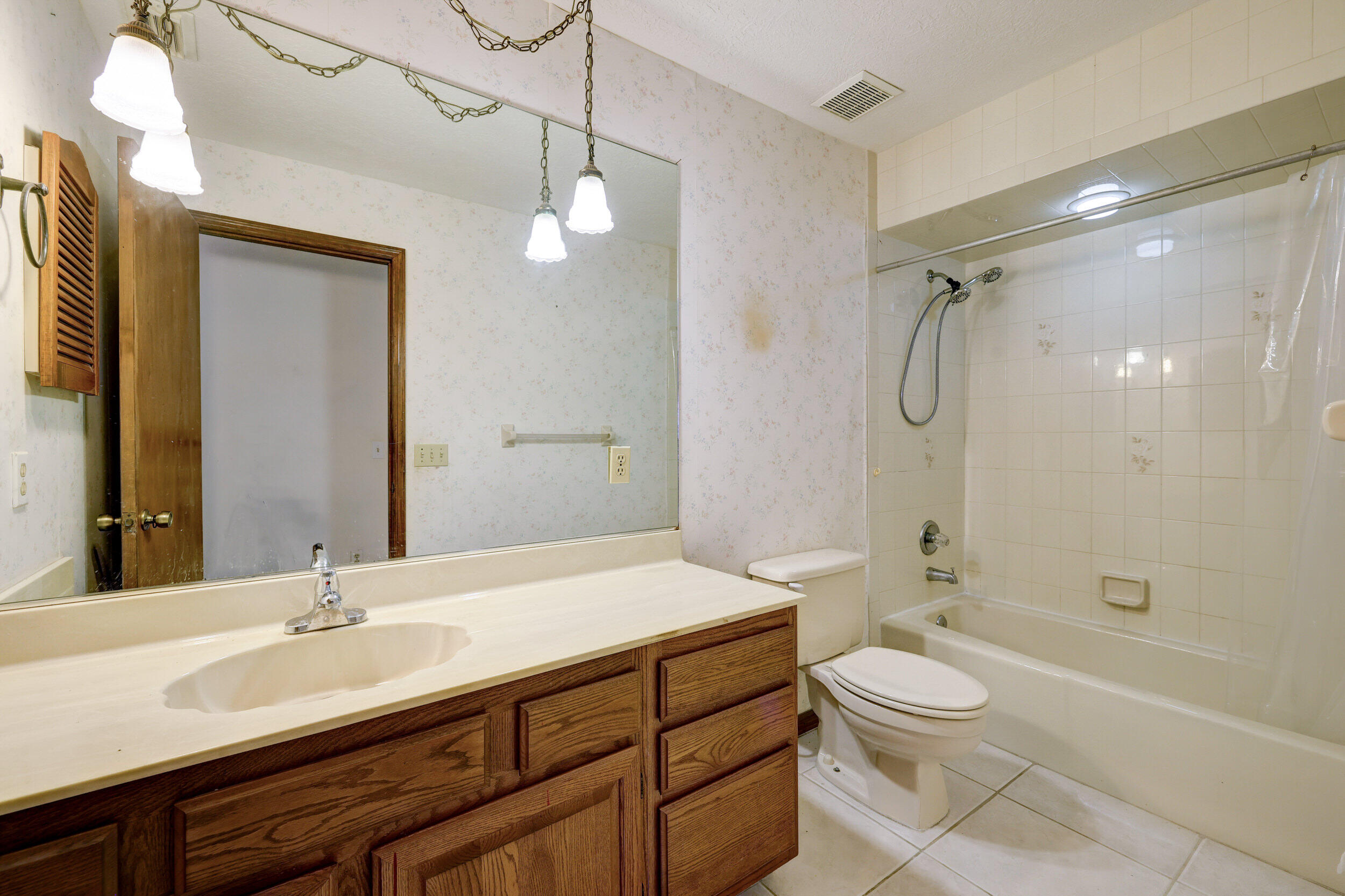2630 Southwest Ace Road Port St. Lucie, FL 34953 - Photo 23 of 31 2ND BATH