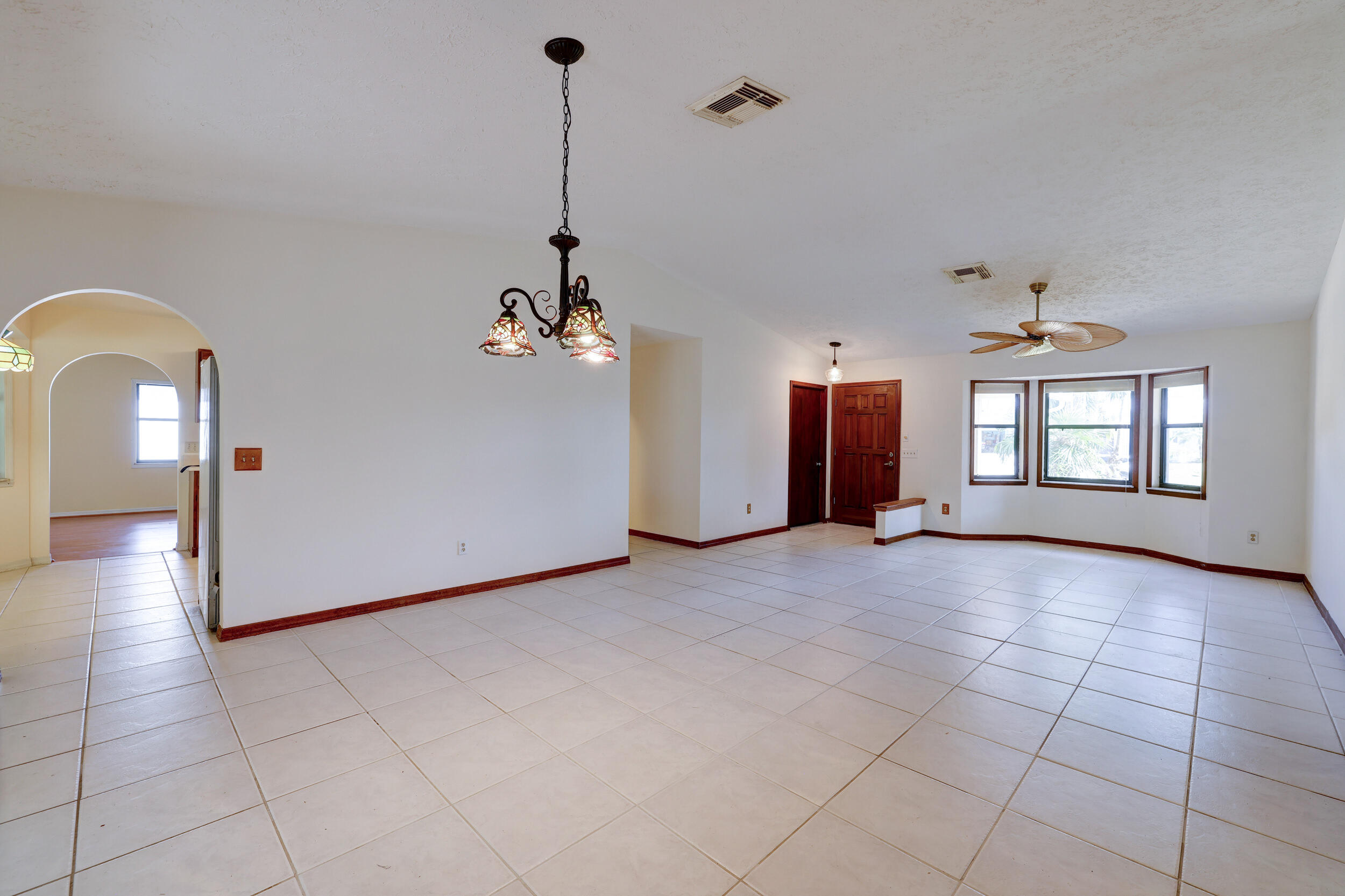 2630 Southwest Ace Road Port St. Lucie, FL 34953 - Photo 8 of 31 08_632a0371_2_3_4_5
