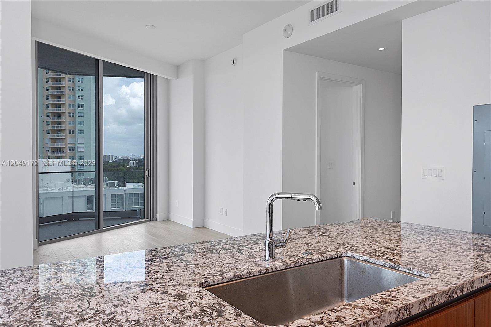175 Southeast 25th Road, Unit 1003 Miami, FL 33129 - Photo 20 of 45