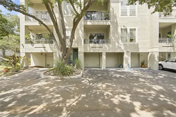 $2,950 | 604 Seascape Way, Tampa, FL 33602