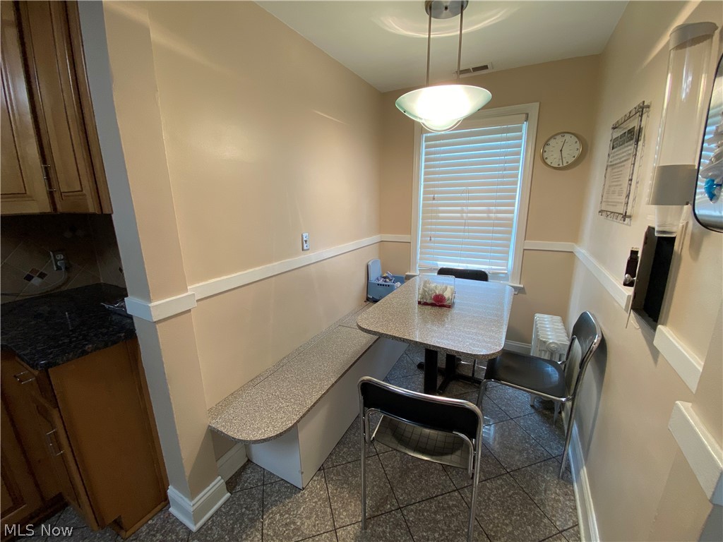 3577 Shannon Road Cleveland Heights, OH 44118 - Photo 16 of 32