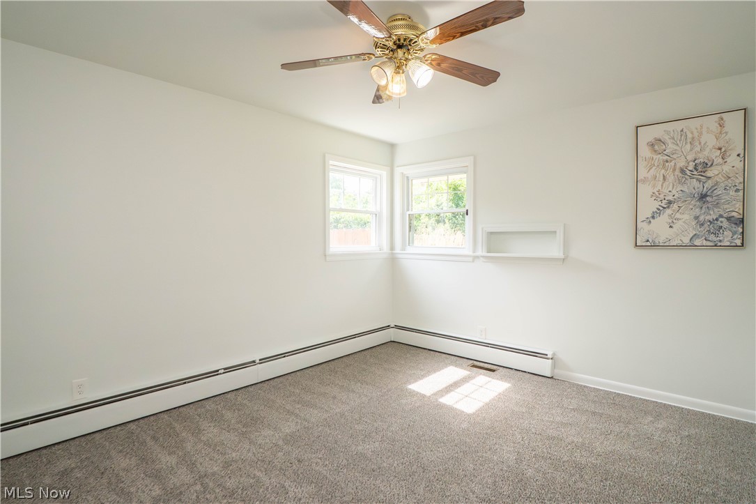 3920 Ashwood Street Northwest Canton, OH 44708 - Photo 20 of 39 Bedroom 1