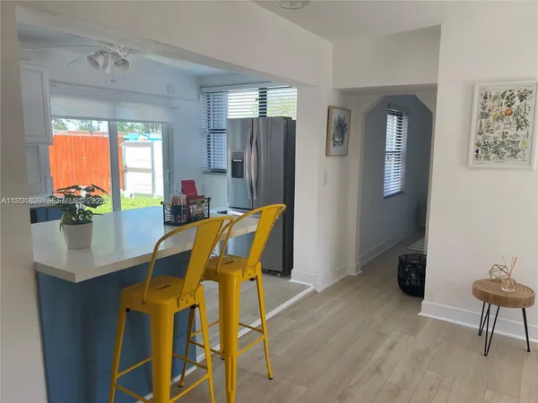 $1,800 | 1560 Northeast 145th Street, Unit 1, Miami, FL 33161