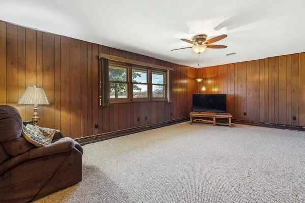 $359,900 | 3300 Caroline Drive, Joliet, IL 60435