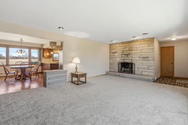 $359,900 | 3300 Caroline Drive, Joliet, IL 60435
