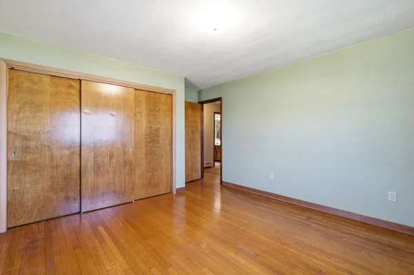 $359,900 | 3300 Caroline Drive, Joliet, IL 60435