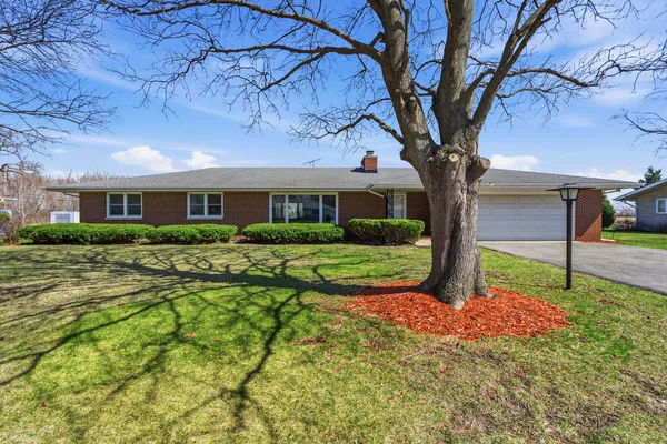 $359,900 | 3300 Caroline Drive, Joliet, IL 60435