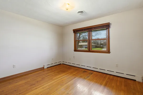 $359,900 | 3300 Caroline Drive, Joliet, IL 60435