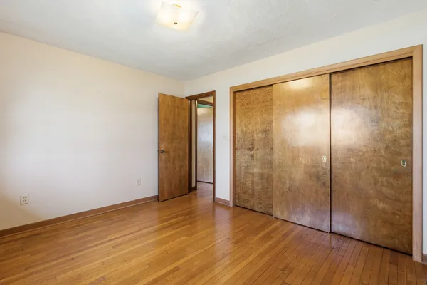 $359,900 | 3300 Caroline Drive, Joliet, IL 60435