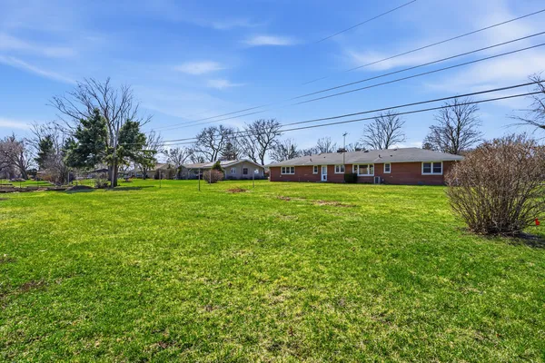 $359,900 | 3300 Caroline Drive, Joliet, IL 60435