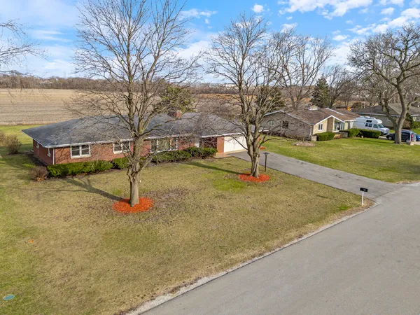 $359,900 | 3300 Caroline Drive, Joliet, IL 60435