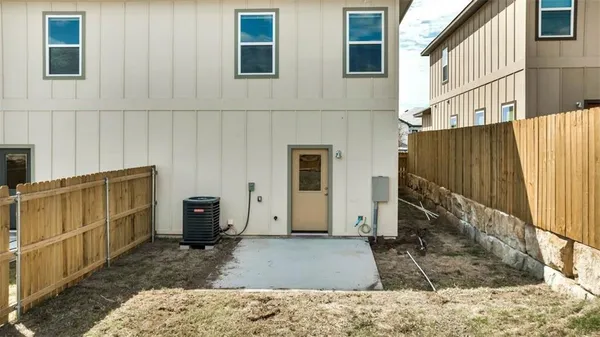 $1,700 | 207 Peruna Drive, Marble Falls, TX 78654