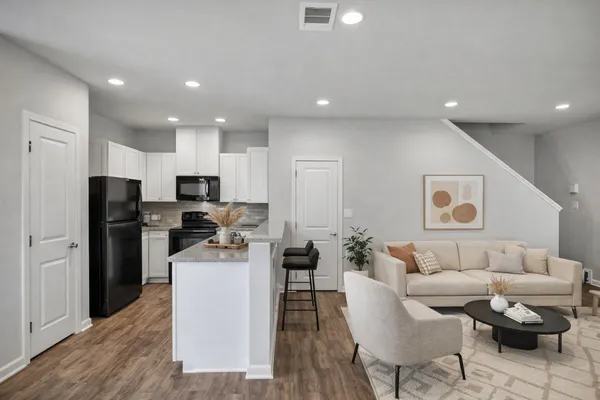 $1,700 | 207 Peruna Drive, Marble Falls, TX 78654