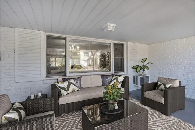 $1,298,880 | 69 Warwick Road, Great Neck, NY 11023