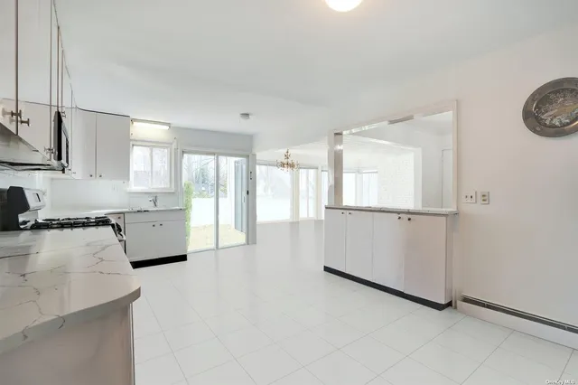 $1,298,880 | 69 Warwick Road, Great Neck, NY 11023