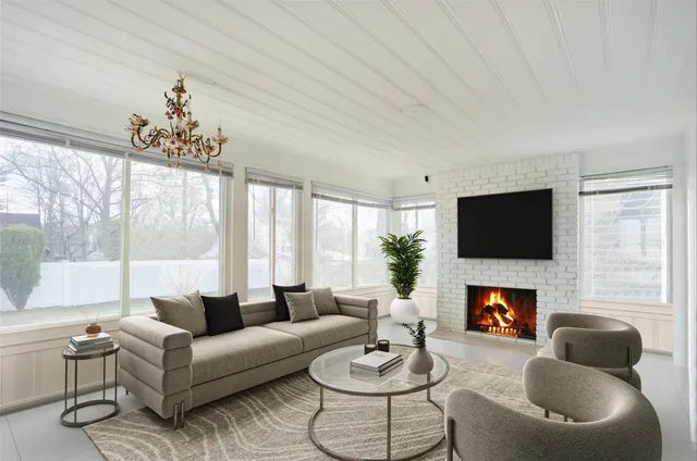 $1,298,880 | 69 Warwick Road, Great Neck, NY 11023