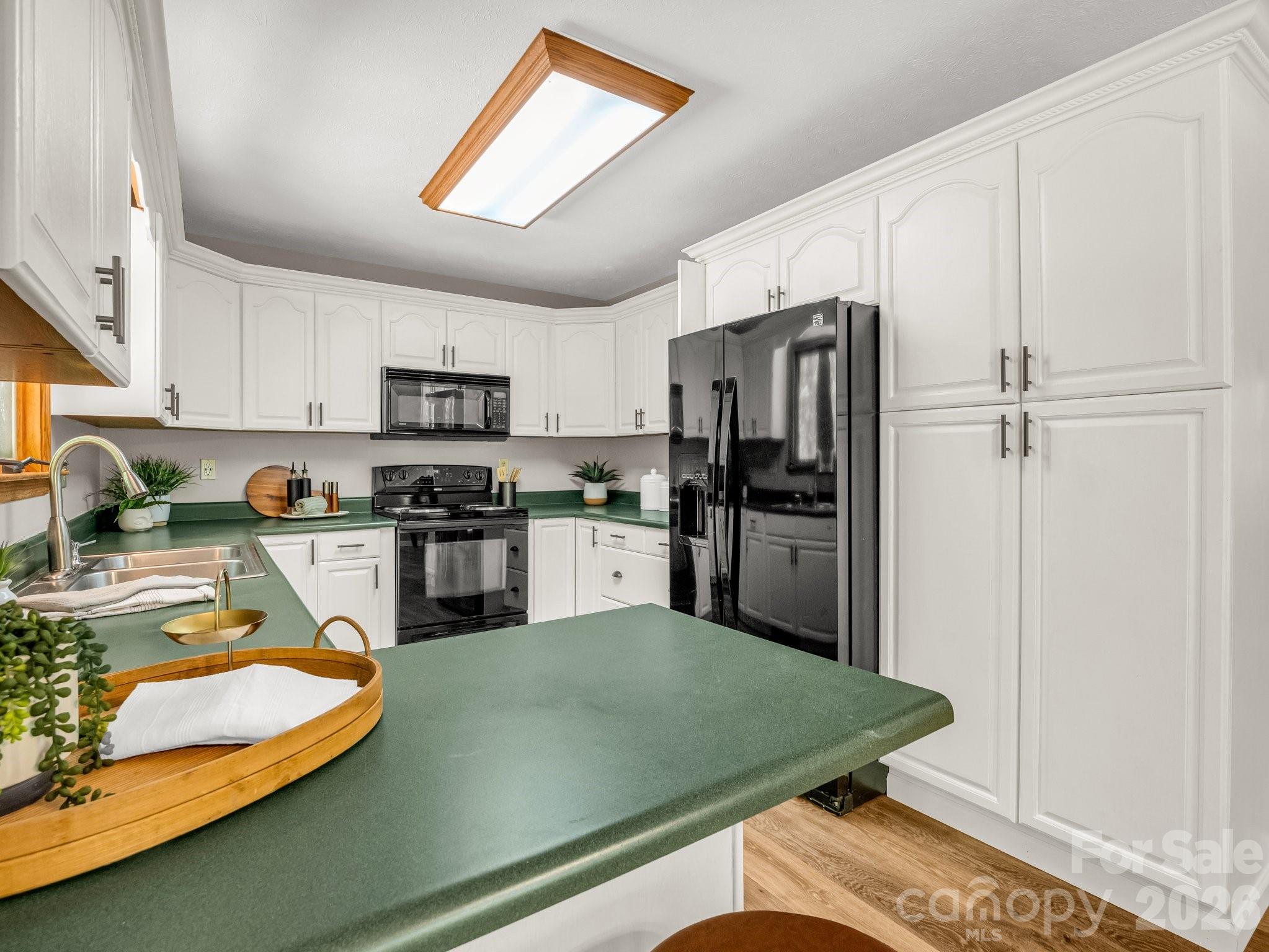 2304 Mountain Page Road Saluda, NC 28773 - Photo 12 of 38