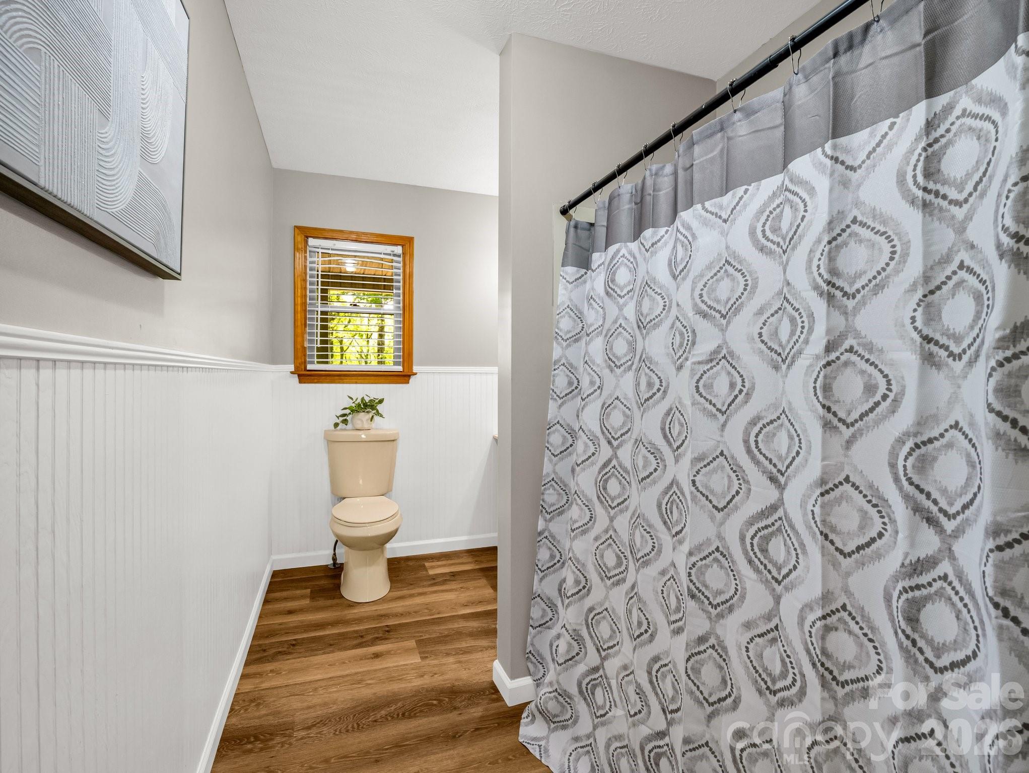 2304 Mountain Page Road Saluda, NC 28773 - Photo 15 of 38