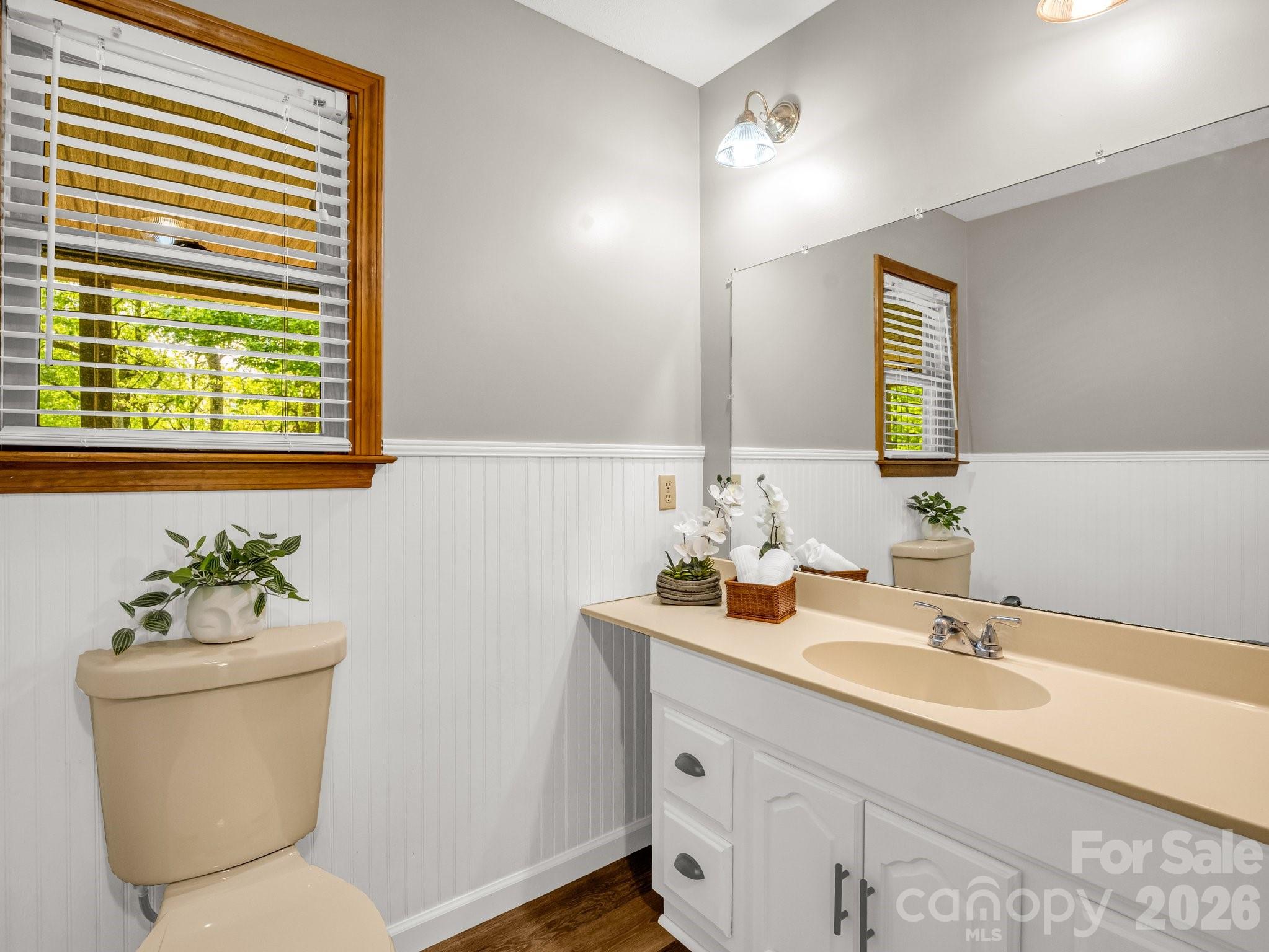 2304 Mountain Page Road Saluda, NC 28773 - Photo 16 of 38