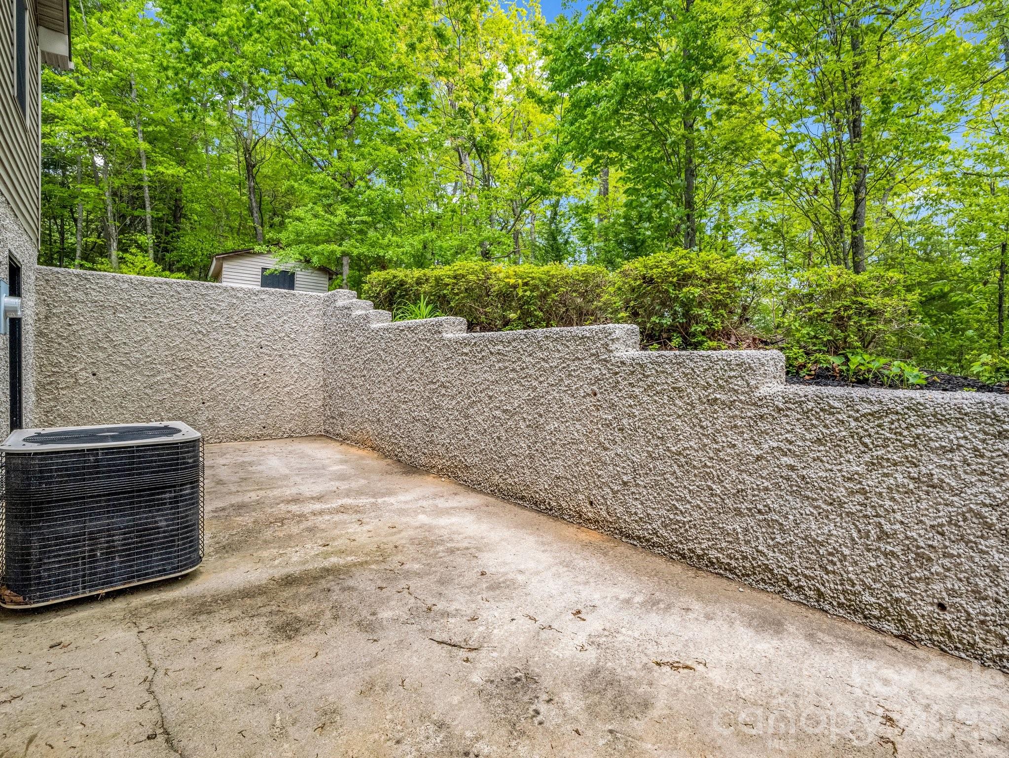 2304 Mountain Page Road Saluda, NC 28773 - Photo 30 of 38