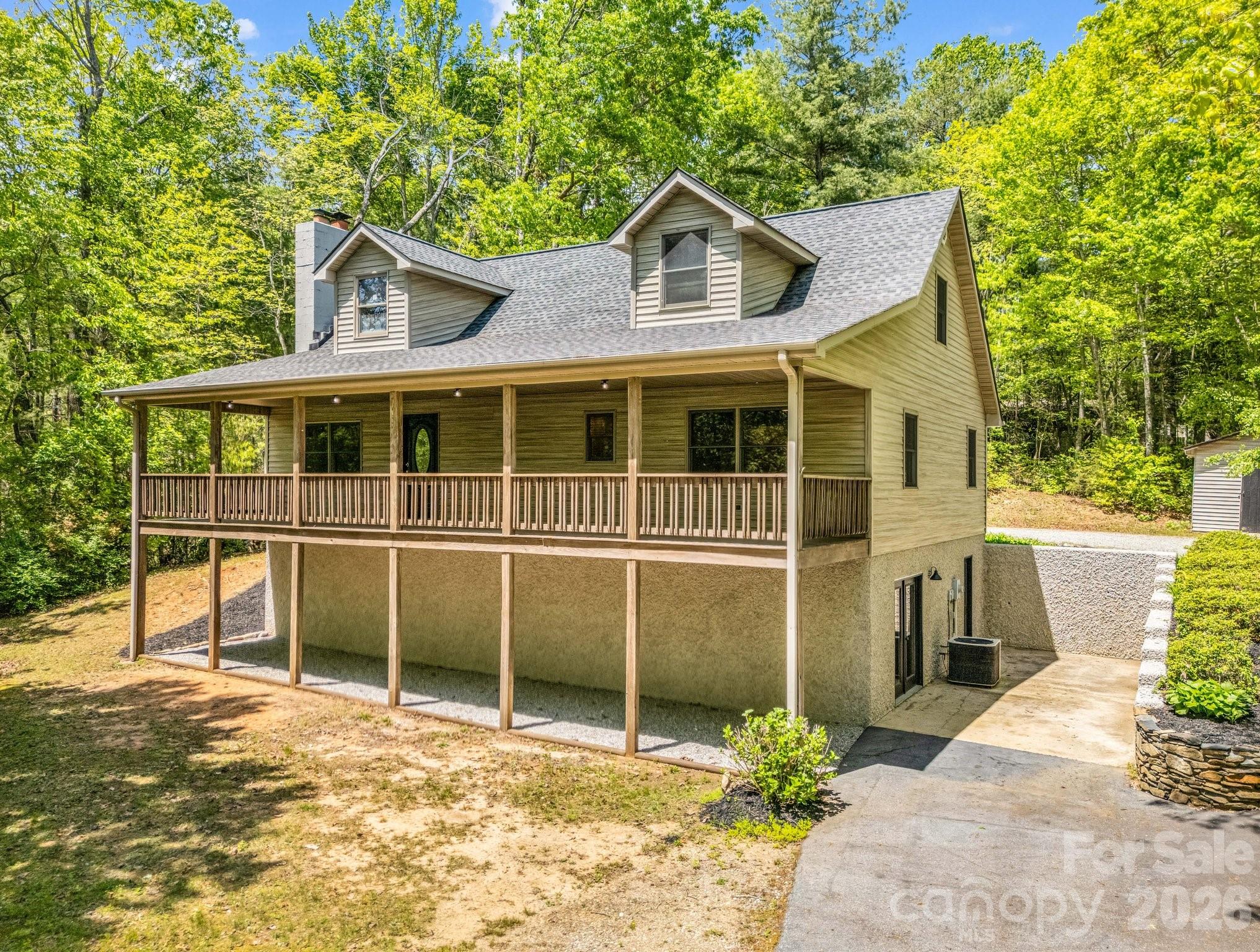2304 Mountain Page Road Saluda, NC 28773 - Photo 4 of 38