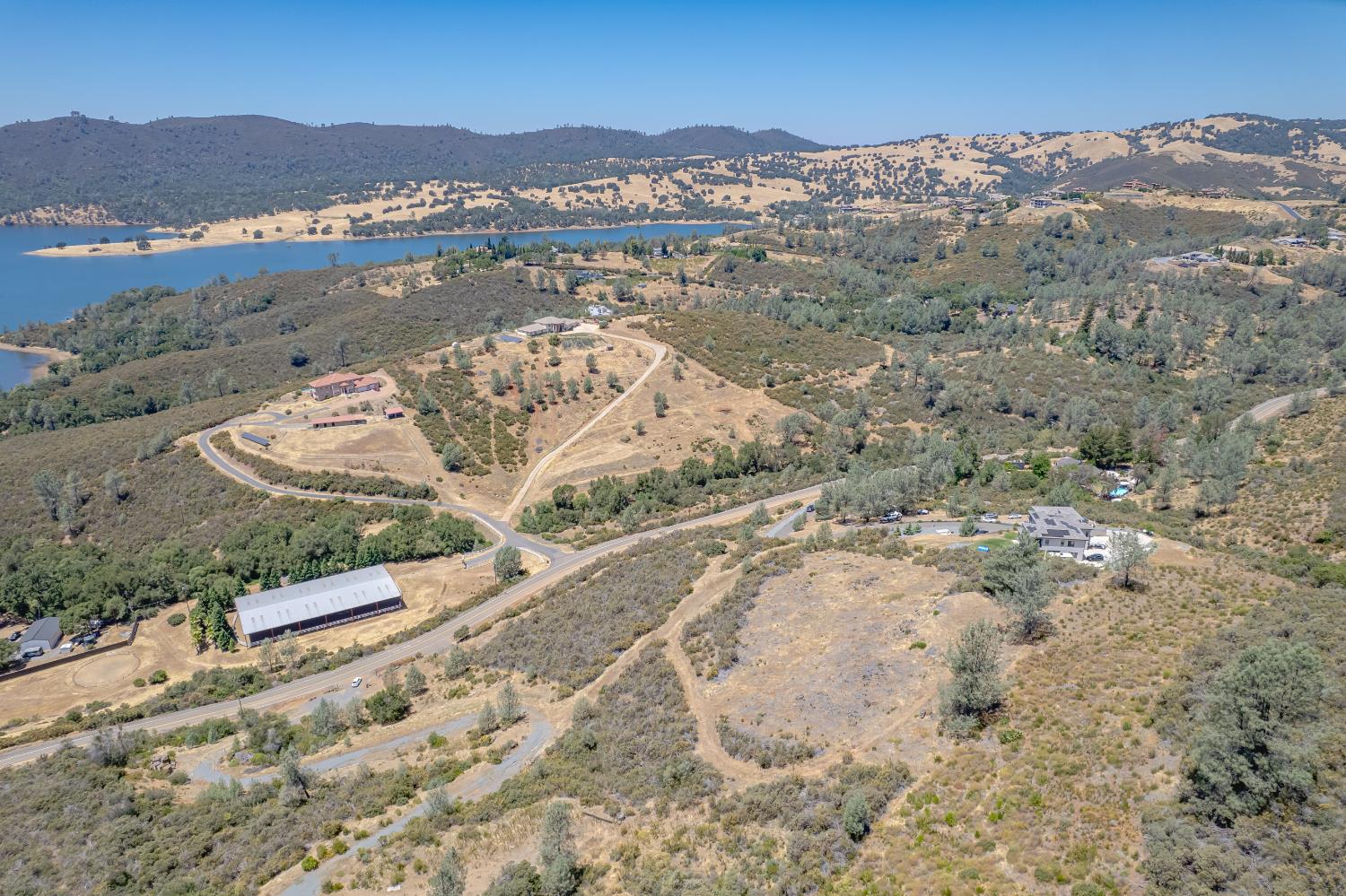 417 Salmon Falls Road El Dorado Hills, CA 95762 - Photo 21 of 47 a view of a town with mountains in the background