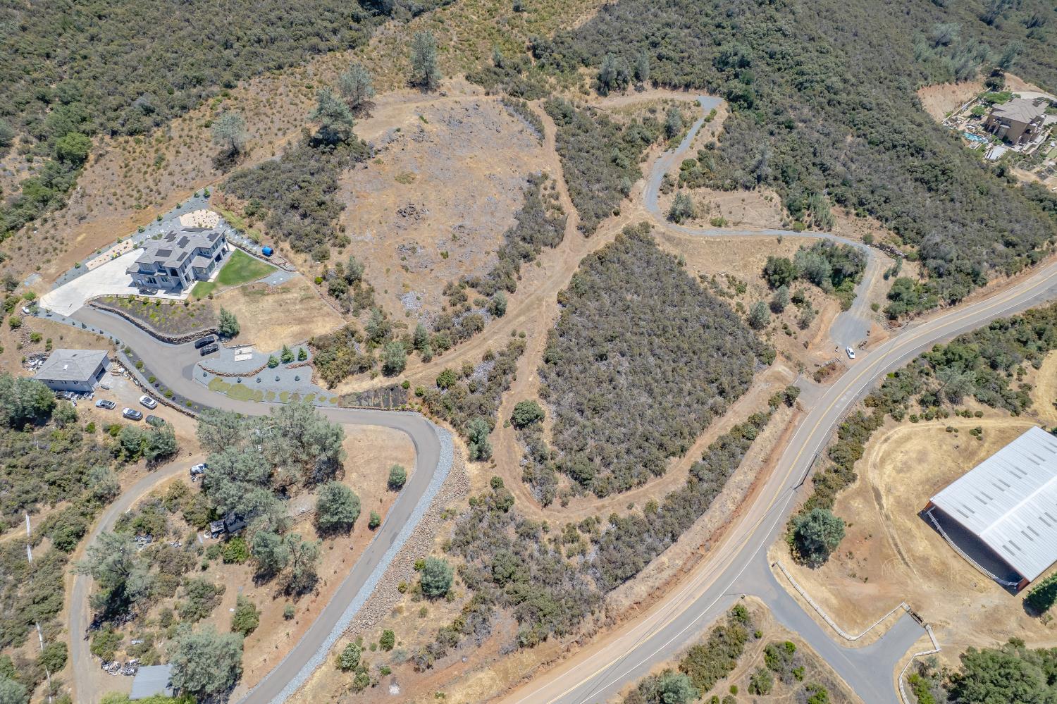 417 Salmon Falls Road El Dorado Hills, CA 95762 - Photo 25 of 47 a bird view of a house with a yard