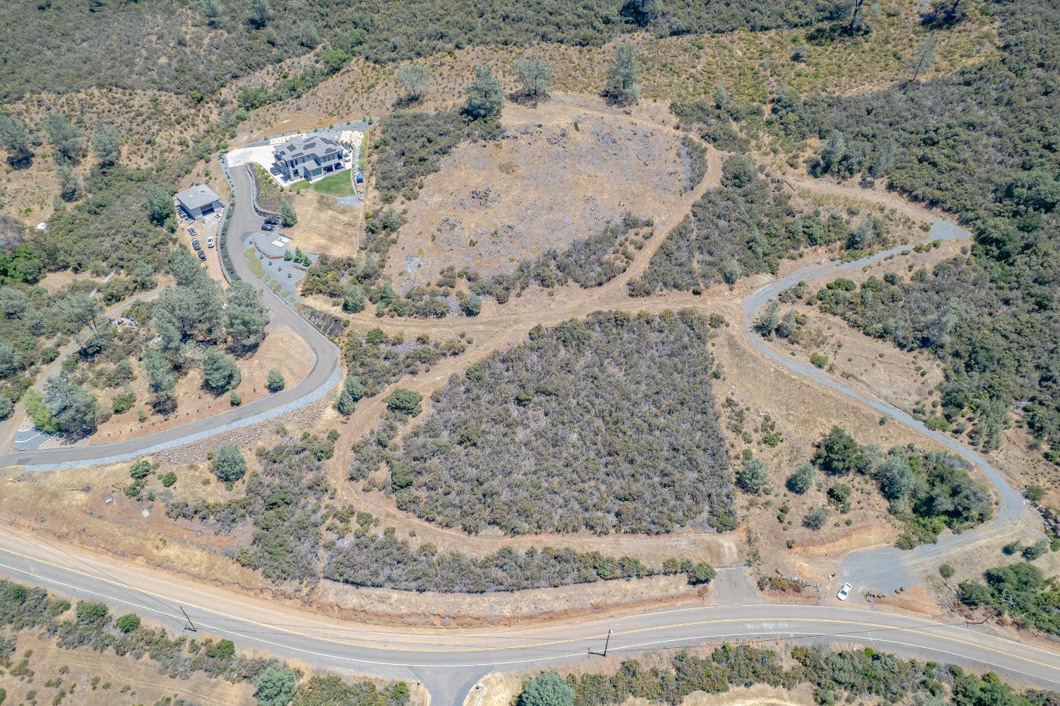 417 Salmon Falls Road El Dorado Hills, CA 95762 - Photo 34 of 47 a view of painting on the wall