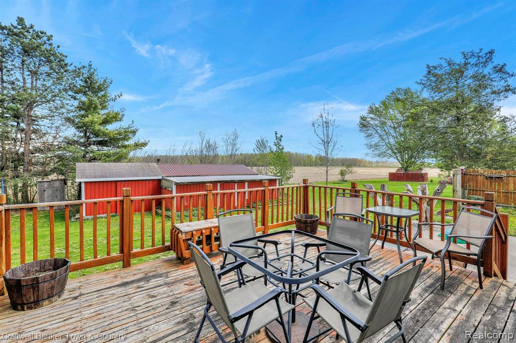 13295 South New Lothrop Road Byron, MI 48418 - Photo 12 of 25
