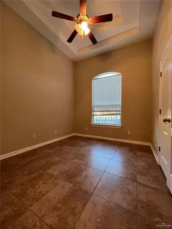 $2,400 | 619 Dalobo Boulevard, Edinburg, TX 78541