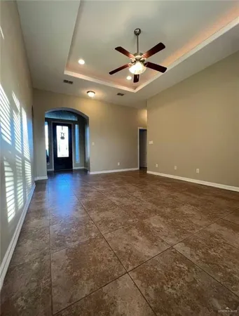 $2,400 | 619 Dalobo Boulevard, Edinburg, TX 78541