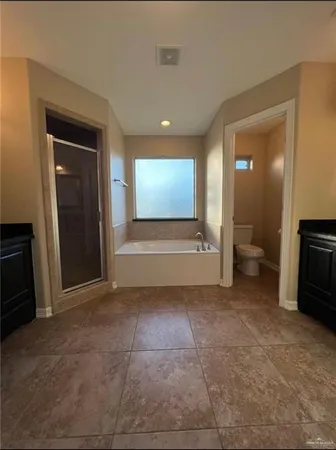 $2,400 | 619 Dalobo Boulevard, Edinburg, TX 78541