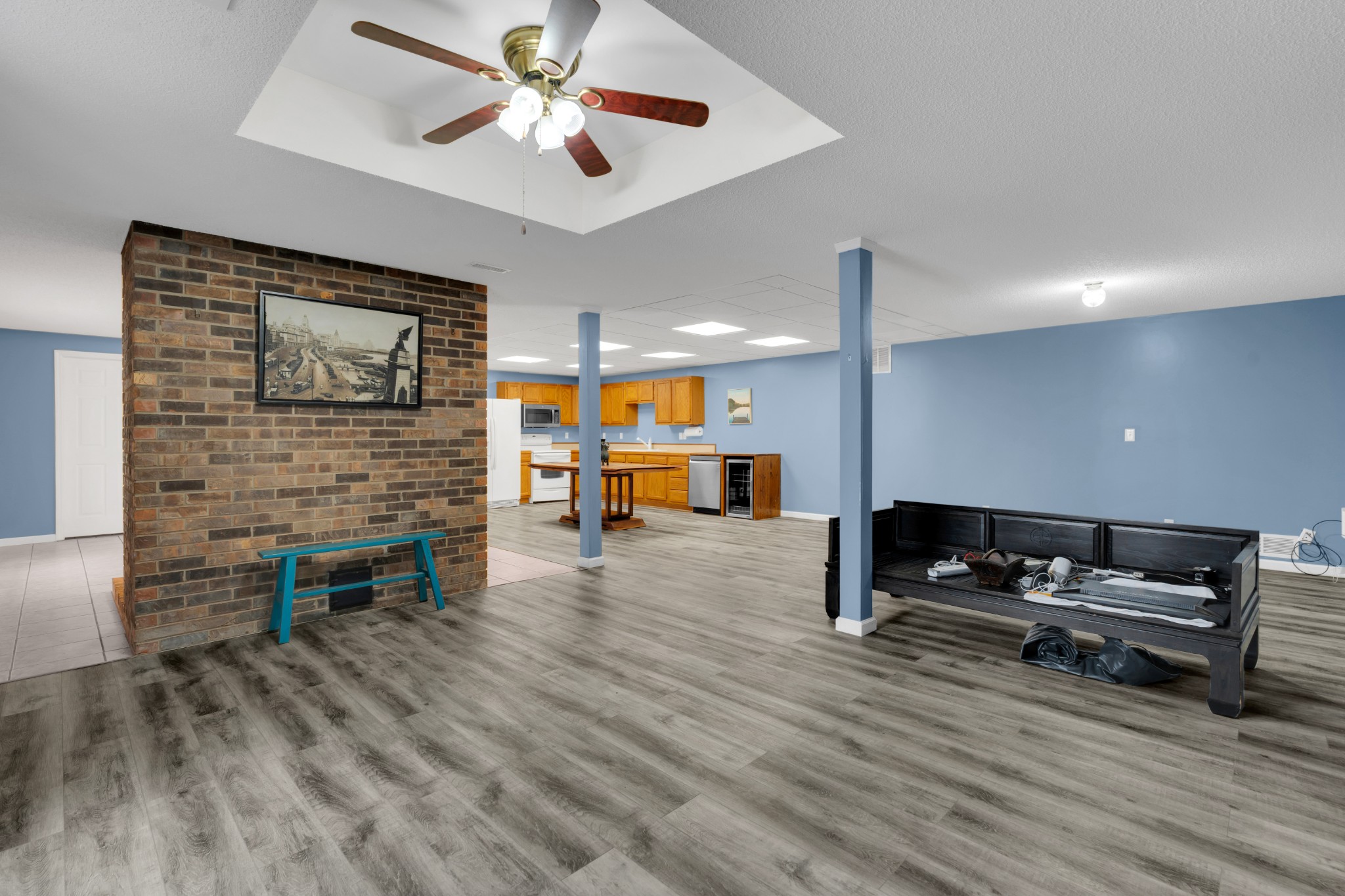 182 Loop Drive Winchester, TN 37398 - Photo 39 of 60 a living room with furniture and a fireplace