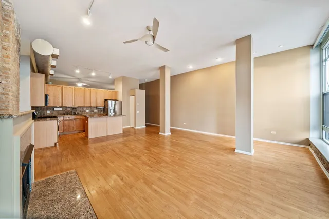 $2,850 | 1631 South Michigan Avenue, Unit 301, Chicago, IL 60616