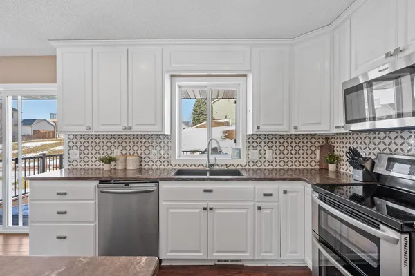 $425,000 | 4405 Mazula Court Northeast, St. Michael, MN 55376
