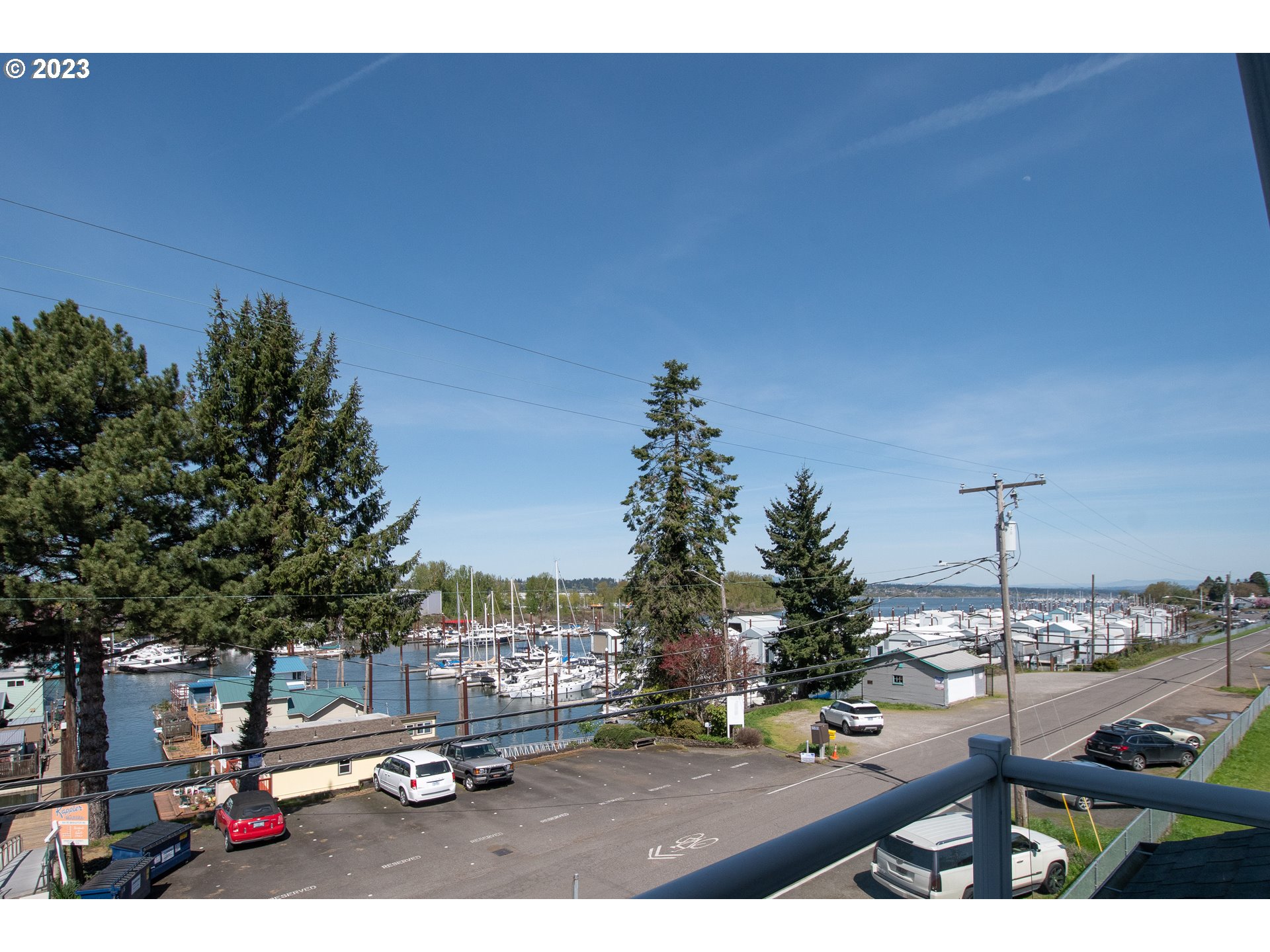 552 Northeast Bridgeton Road Portland, OR 97211 - Photo 17 of 47 Gallery Image 17