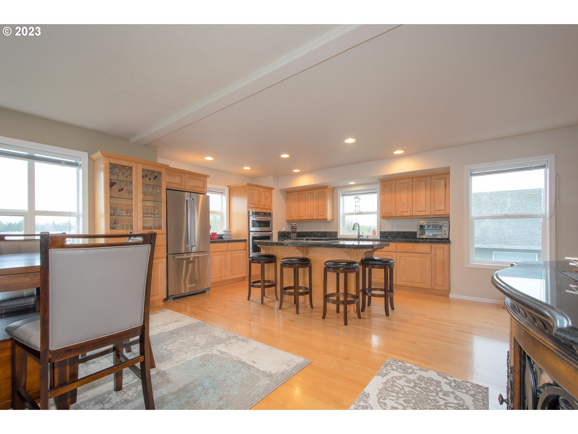 552 Northeast Bridgeton Road Portland, OR 97211 - Photo 18 of 47 Gallery Image 18